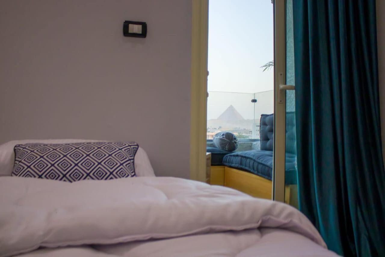 King Tout Hotel Pyramids View Cairo Exterior photo
