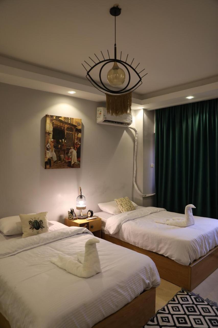 King Tout Hotel Pyramids View Cairo Exterior photo