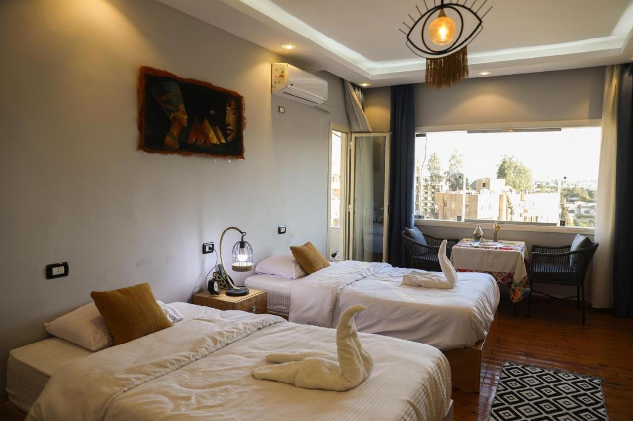 King Tout Hotel Pyramids View Cairo Exterior photo