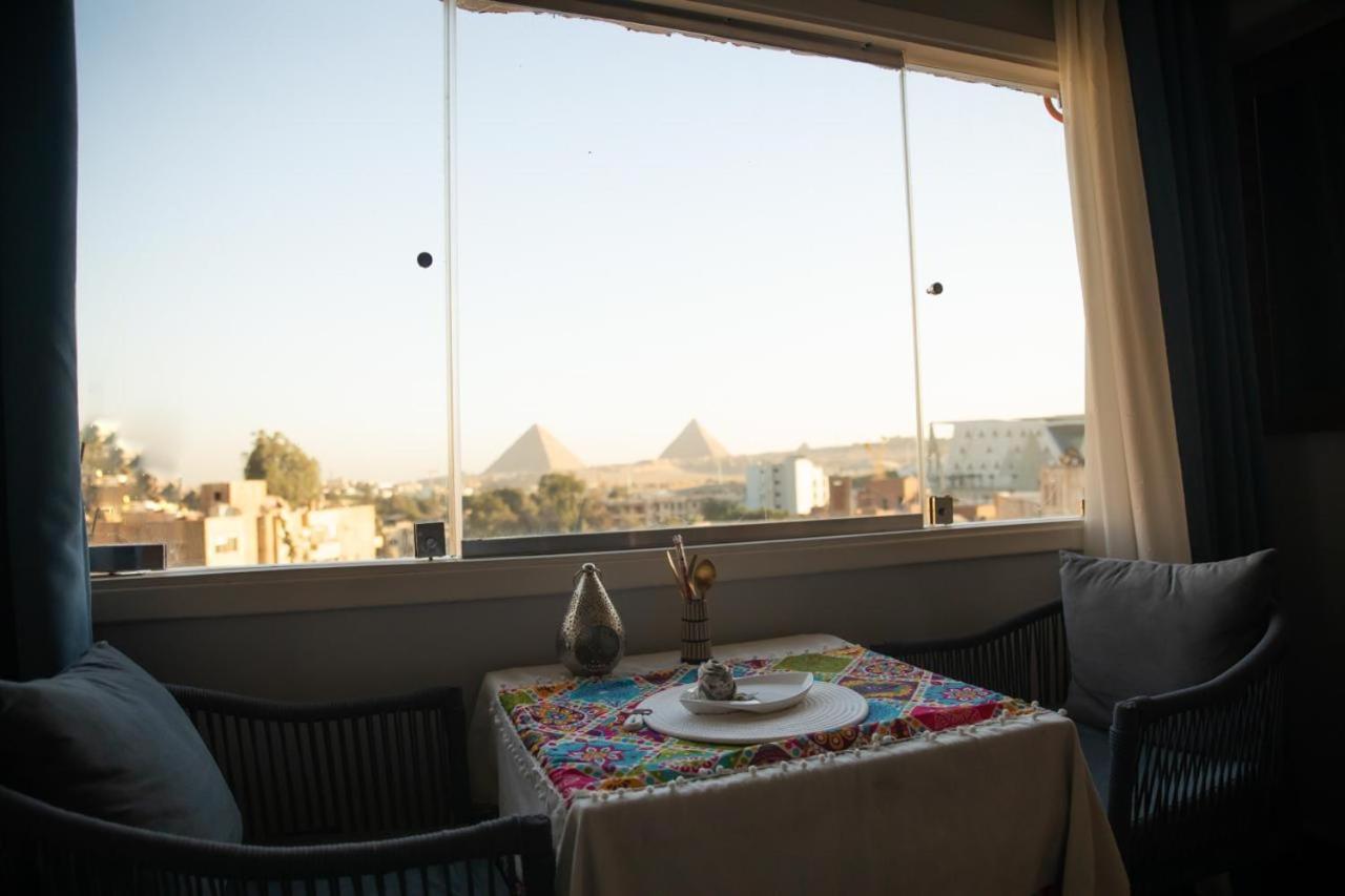 King Tout Hotel Pyramids View Cairo Exterior photo